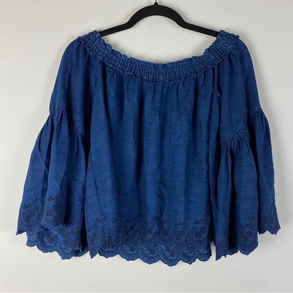 OVER THE SHOULDER BLOUSE.